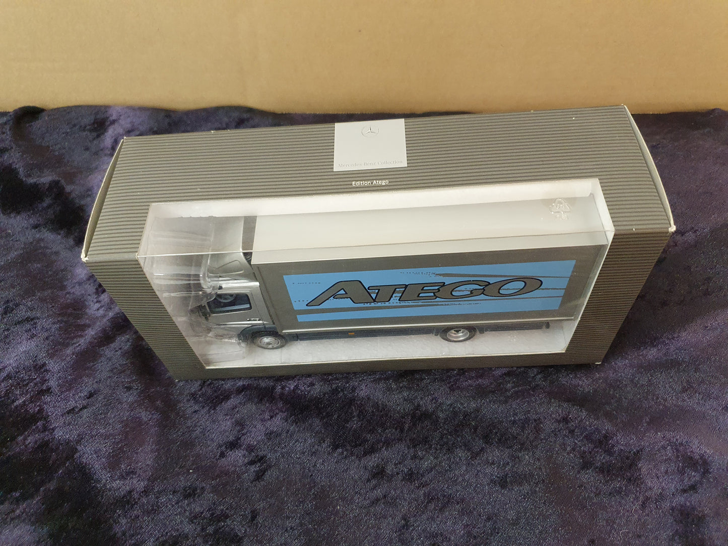 Mercedes-Benz Collection Edition Atego 1:43 Standmodell (B66000149)