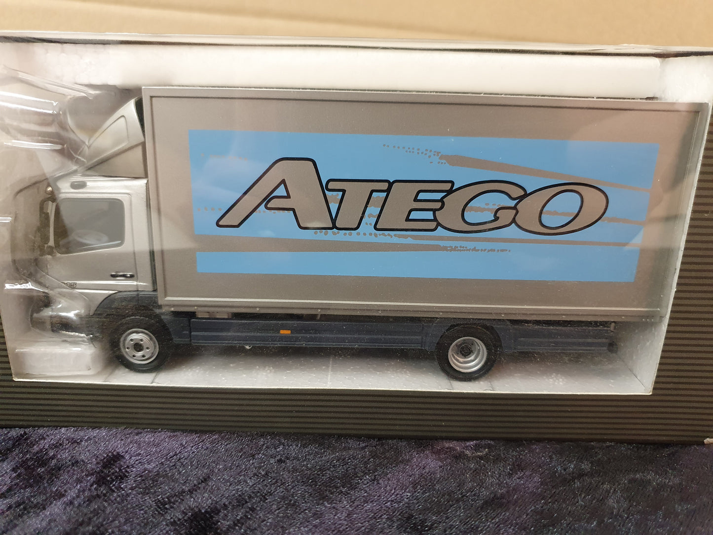 Mercedes-Benz Collection Edition Atego 1:43 Standmodell (B66000149)