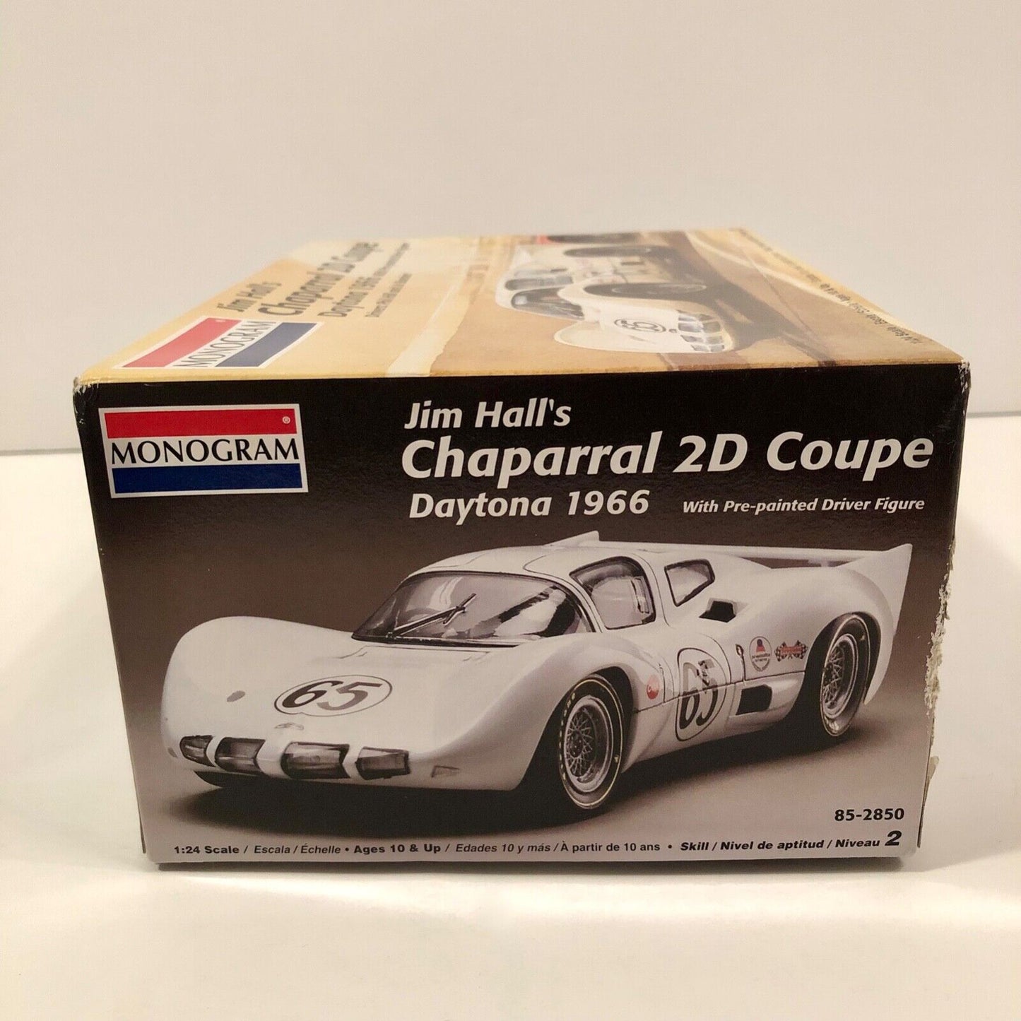 85-2850 1:24 Jim Hall's Chaparral 2D Daytona 1966 mit bemalter Fahrerfigur