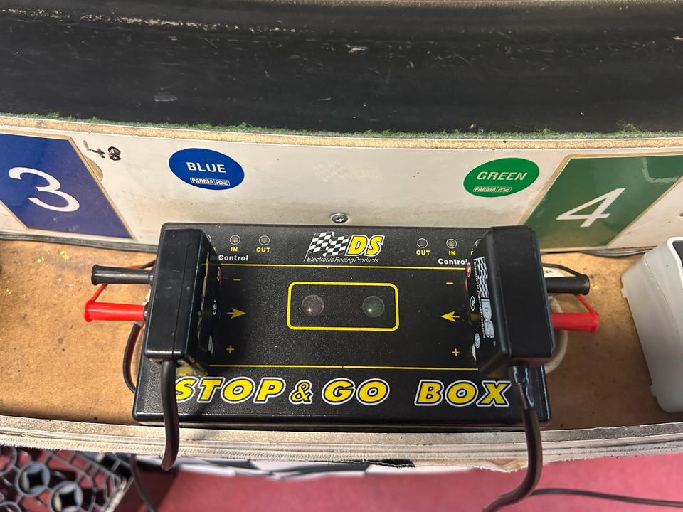 Holzbahn Clubbahn ähnlich Slotfire Hersteller Nebendahl 1/24 Länge 32,50 m