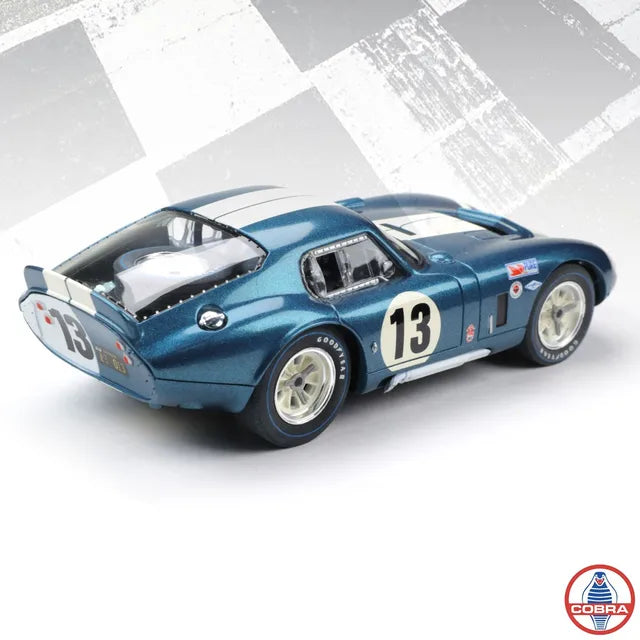 Revell 08352 Cobra Daytona Coupe #13 LeMans'65