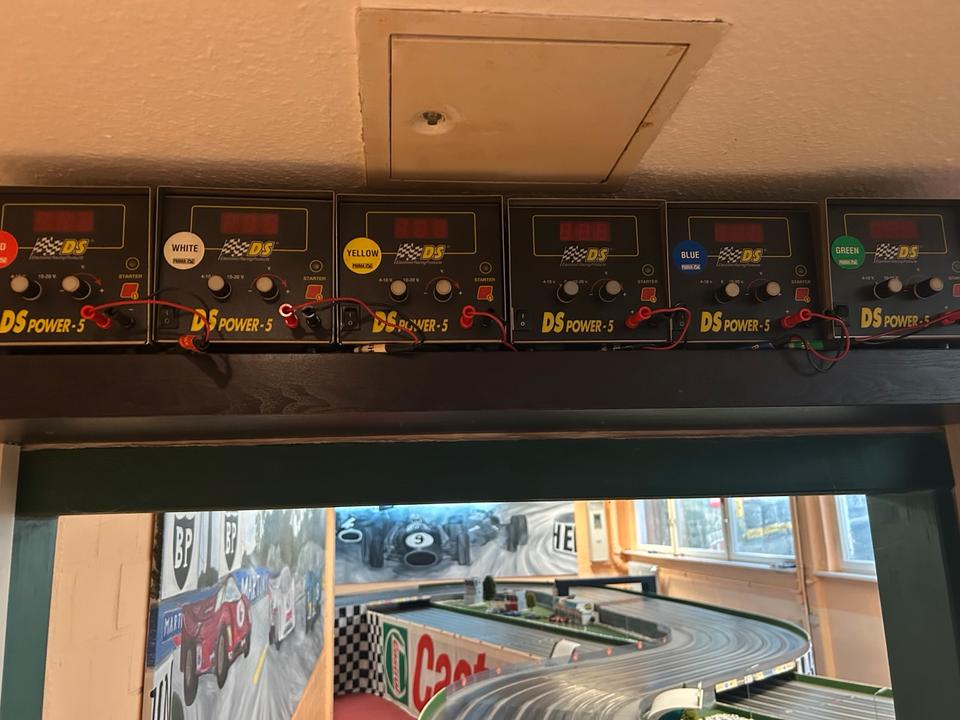 Holzbahn Clubbahn ähnlich Slotfire Hersteller Nebendahl 1/24 Länge 32,50 m