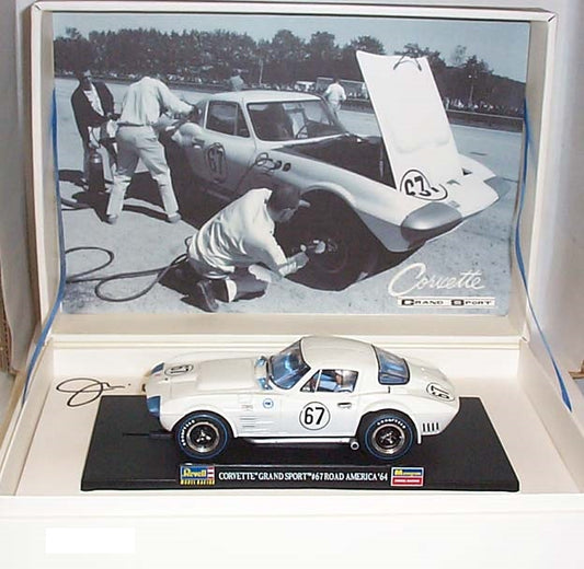Revell 08365 Corvette'64 Road America Limited