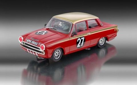 Revell 08379 Lotus Cortina, rot