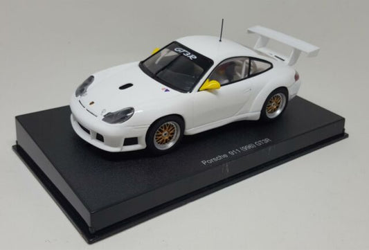 AutoArt 13076 Porsche 911 GT3R (996) weiß
