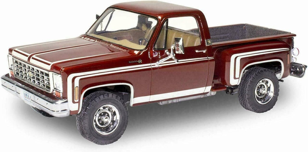 14486 `76 Chevy Sports Stepside Pickup 4x4
