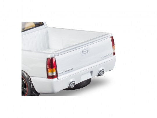 14538 1999 Chevy Silverado Custom Pickup 1:25