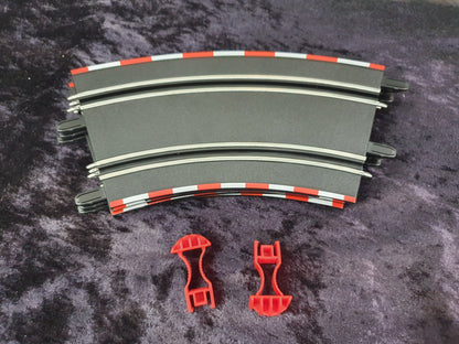 Carrera 61646 Steilkurve 2/45° 4 Stk. inkl. Stützen Go!!! / Digital 143 NEU, lose ohne OVP