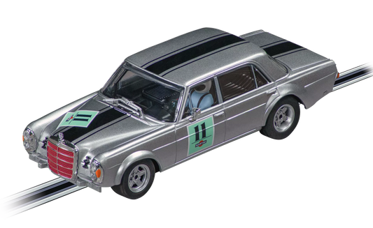 Carrera 31088 Mercedes-Benz 300 SEL 6.3 AMG "Preis der Nationen 1970, No.11" Digital 132
