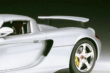 24275 1:24 Porsche Carrera GT