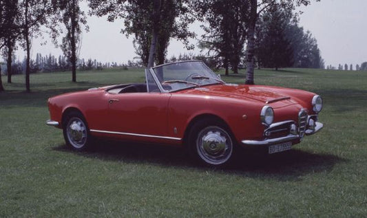 3691 1:24 Alfa Romeo Giulietta Spider 1600