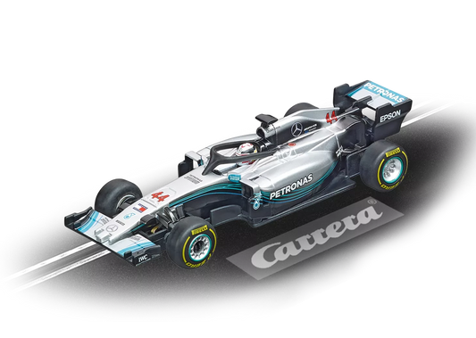 Carrera 64128 Mercedes-AMG F1 W09 EQ Power+ "L. Hamilton, No.44" GO!!!/GO!!! Plus