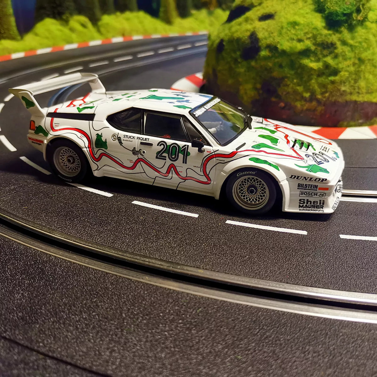 Carrera Evo. 1/32, BMW M1, Nr.151, DRM 1986, 27754 - - Fachgeschäft für Autorennbahnen + Zubehör Carrera Evo. 1/32, BMW M1, Nr.151, DRM 1986, 27754 - - Fachgeschäft für Autorennbahnen + Zubehör