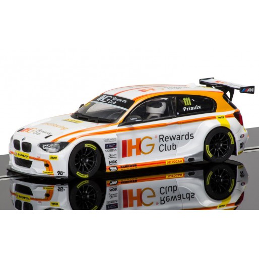 Scalextric C3784 BTCC BMW 125 - Andy Priaulx 2015