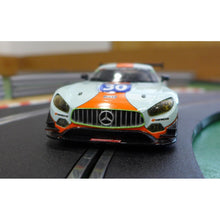 Lade das Bild in den Galerie-Viewer, Scalextric C3853 Mercedes AMG GT3 Gulf
