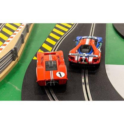 Superslot H3893A (Scalextric C3893) Legends Le Mans 1967 – 50 Years of Ford Twin Pack - Limited Edition