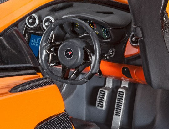 07051 McLaren 570S