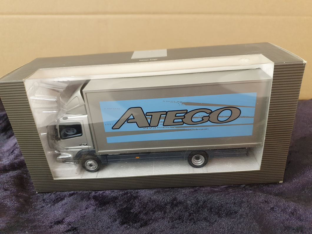 Mercedes-Benz Collection Edition Atego 1:43 Standmodell (B66000149)