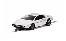 Lade das Bild in den Galerie-Viewer, Scalextric C4229 James Bond Lotus Esprit S1 - The Spy Who Loved Me
