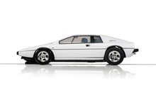 Lade das Bild in den Galerie-Viewer, Scalextric C4229 James Bond Lotus Esprit S1 - The Spy Who Loved Me
