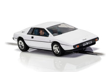 Lade das Bild in den Galerie-Viewer, Scalextric C4229 James Bond Lotus Esprit S1 - The Spy Who Loved Me
