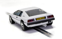 Lade das Bild in den Galerie-Viewer, Scalextric C4229 James Bond Lotus Esprit S1 - The Spy Who Loved Me
