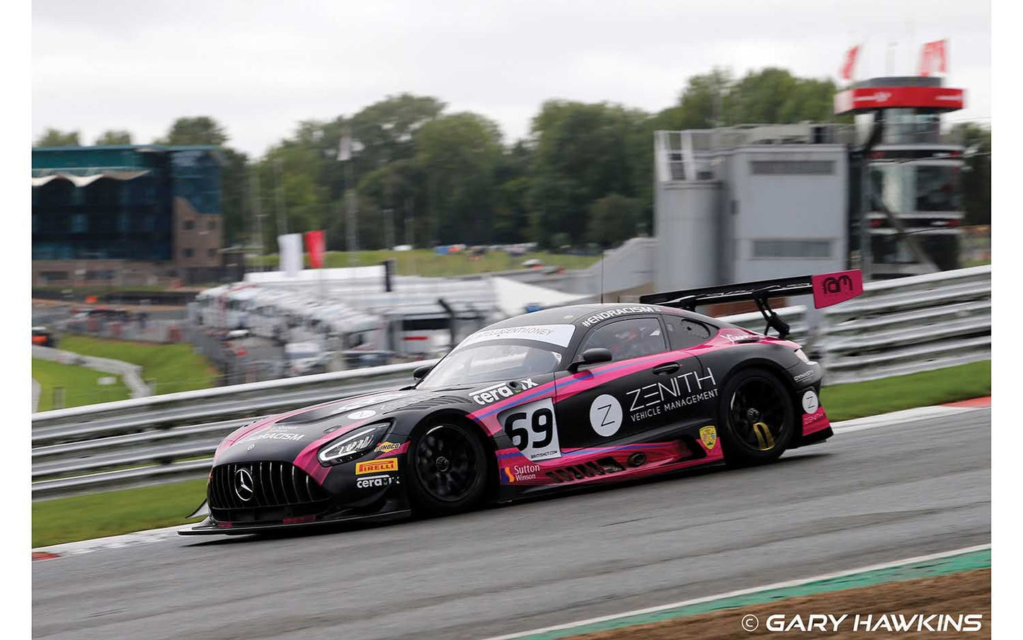 Scalextric C4242 Mercedes AMG GT3 - British GT 2020 - De Haan & KuJala